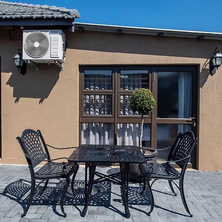 Excellent Guest House Белвилл Экстерьер фото